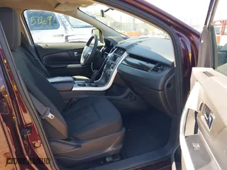 2011 Ford Edge SE with VIN 2FMDK3GC3BBB17596, listed as a IAAI auction lot 42044572 with 189,745 mi miles. Bid and sale history available at carsss.com. Image 5.