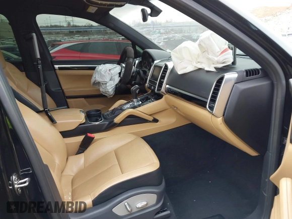 2014 Porsche Cayenne с VIN WP1AA2A22ELA94738, выставлен на аукционе IAAI как лот 41621776 с пробегом 104 164 миль миль и . История ставок и продаж доступна на DreamBid. Изображение 5.