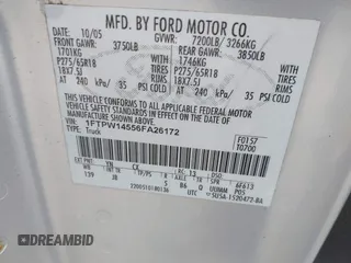 2006 Ford F-150 XLT z VIN 1FTPW14556FA26172, wystawiony jako IAAI lot #42462628 z przebiegiem 281 844 mil mil oraz . Historia ofert i sprzedaży dostępna na DreamBid. Obrazek 9.