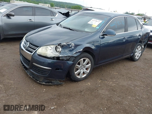 2008 Volkswagen Jetta SE with VIN 3VWRM71K48M123343, listed as a IAAI auction lot 42278272 with 206,469 mi miles and . Bid and sale history available at DreamBid. Image 2.