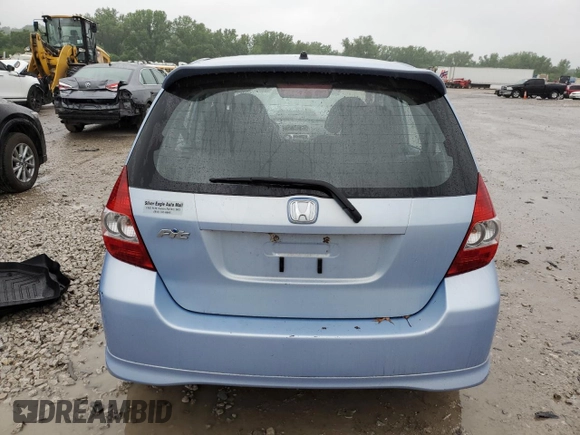 2008 Honda Fit Sport z VIN JHMGD38648S051884, wystawiony jako Copart lot #57613495 z przebiegiem Nie podano mil oraz Szkoda całkowita • Salvage title. Historia ofert i sprzedaży dostępna na DreamBid. Obrazek 6.