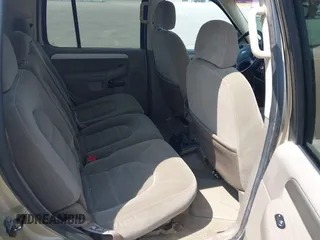 2003 Ford Explorer XLT with VIN 1FMZU73E33UC33391, listed as a IAAI auction lot 42727673 with 285,433 mi miles and . Bid and sale history available at DreamBid. Image 8.