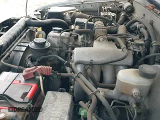 2003 Toyota Tacoma z VIN 5TEWM72N03Z187308, wystawiony jako IAAI lot #42097801 z przebiegiem 224 452 mil mil oraz . Historia ofert i sprzedaży dostępna na DreamBid. Obrazek 19.
