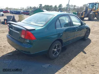2002 Honda Civic LX with VIN 1HGES16552L011961, listed as a IAAI auction lot 42107230 with 172,787 mi miles. Bid and sale history available at carsss.com. Image 4.