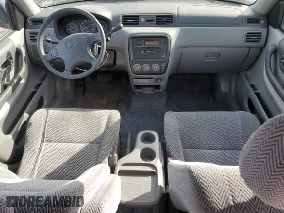 1998 Honda CR-V LX with VIN JHLRD184XWC107298, listed as a Copart auction lot 88753885 with 142,847 mi miles and Salvage Title. Bid and sale history available at carsss.com. Image 8.