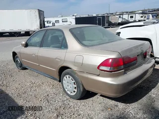 2001 Honda Accord LX with VIN 1HGCG66521A022612, listed as a IAAI auction lot 39372406 with Not provided miles and . Bid and sale history available at DreamBid. Image 3.