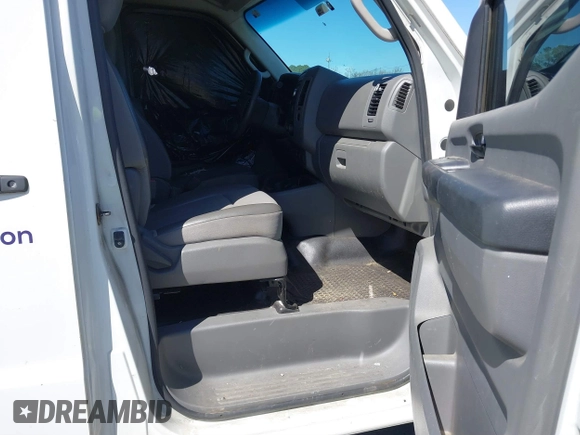 2014 Nissan NV S z VIN 1N6BF0KL2EN108853, wystawiony jako IAAI lot #41737003 z przebiegiem 264 823 mil mil oraz . Historia ofert i sprzedaży dostępna na DreamBid. Obrazek 5.
