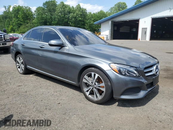 2018 Mercedes-Benz C 300 z VIN WDDWF4KB7JR331370, wystawiony jako Copart lot #60854275 z przebiegiem 103 990 mil mil oraz Czysty tytuł • Clean title. Historia ofert i sprzedaży dostępna na DreamBid. Obrazek 4.
