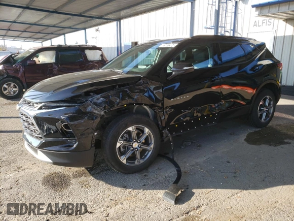 2024 Chevrolet Blazer LT z VIN 3GNKBJR45RS163609, wystawiony jako Copart lot #82987384 z przebiegiem 27 882 mil mil oraz Nie do naprawy • Non repairable. Historia ofert i sprzedaży dostępna na DreamBid. Obrazek 1.