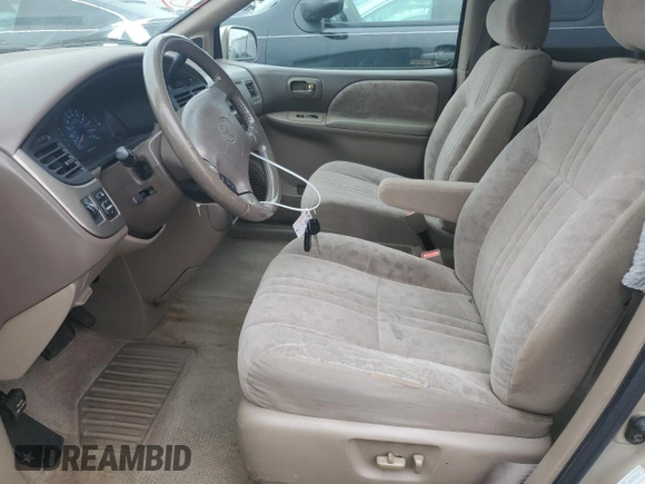 2001 Toyota Sienna LE with VIN 4T3ZF13C21U354682, listed as a Copart auction lot 50474715 with 119,844 mi miles and Salvage Title. Bid and sale history available at carsss.com. Image 7.