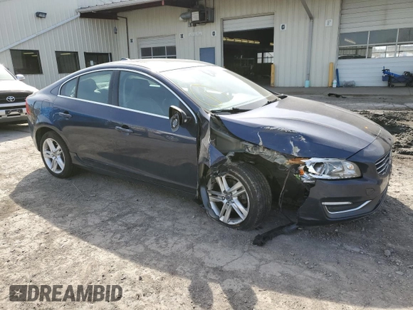 2015 Volvo S60 T5 Drive-E Premier z VIN YV140MFK7F2355529, wystawiony jako Copart lot #48684345 z przebiegiem 159 545 mil mil oraz Szkoda całkowita • Salvage title. Historia ofert i sprzedaży dostępna na DreamBid. Obrazek 4.