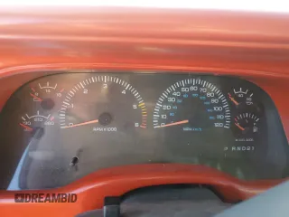 2000 Dodge Durango z VIN 1B4HR28Y1YF145875, wystawiony jako Copart lot #87317464 z przebiegiem Nie podano mil oraz Tytuł czysty. Historia ofert i sprzedaży dostępna na DreamBid. Obrazek 9.