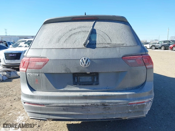2020 Volkswagen Tiguan S with VIN 3VV1B7AX2LM133073, listed as a IAAI auction lot 41340634 with 70,342 mi miles. Bid and sale history available at carsss.com. Image 16.
