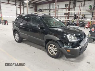 2007 Hyundai Tucson SE with VIN KM8JN12D07U568047, listed as a IAAI auction lot 41932254 with 160,052 mi miles. Bid and sale history available at carsss.com. Image 1.