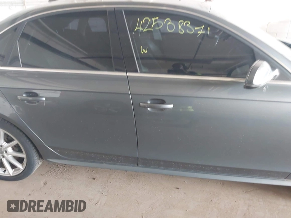2014 Audi A4 Premium Plus z VIN WAUFFAFL5EN031364, wystawiony jako IAAI lot #42538371 z przebiegiem Nie podano mil oraz . Historia ofert i sprzedaży dostępna na DreamBid. Obrazek 13.