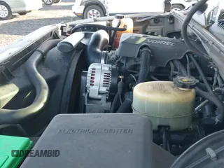 1999 Chevrolet Silverado 2500 LS z VIN 1GCGK29U8XZ172602, wystawiony jako IAAI lot #41745691 z przebiegiem 214 885 mil mil oraz . Historia ofert i sprzedaży dostępna na DreamBid. Obrazek 19.