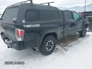 2023 Toyota Tacoma SR5 z VIN 3TMDZ5BN3PM169160, wystawiony jako IAAI lot #41276992 z przebiegiem 5 228 mil mil oraz . Historia ofert i sprzedaży dostępna na DreamBid. Obrazek 4.
