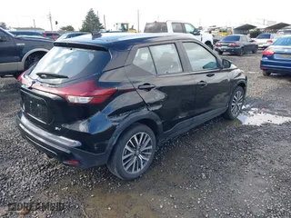 2021 Nissan Kicks SV with VIN 3N1CP5CV6ML505923, listed as a IAAI auction lot 41646487 with 73,014 mi miles. Bid and sale history available at carsss.com. Image 4.