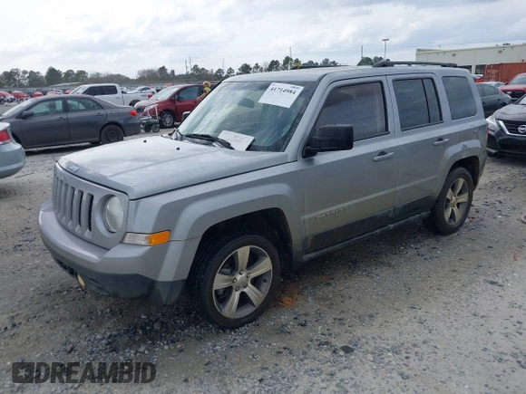 2015 Jeep Patriot High Altitude z VIN 1C4NJPFA2FD185584, wystawiony jako IAAI lot #41714984 z przebiegiem 121 345 mil mil oraz . Historia ofert i sprzedaży dostępna na DreamBid. Obrazek 2.