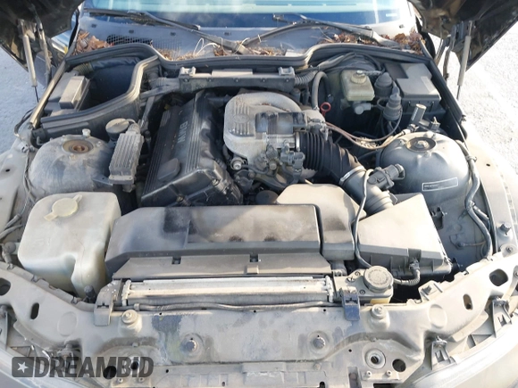 1997 BMW 3 Series 1.9L with VIN 4USCH7327VLB83072, listed as a IAAI auction lot 41506184 with 189,326 mi miles. Bid and sale history available at carsss.com. Image 10.