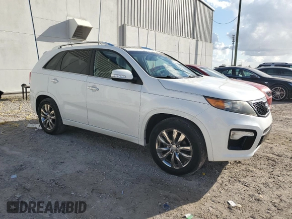 2012 Kia Sorento SX with VIN 5XYKW4A23CG218043, listed as a Copart auction lot 86247404 with 177,379 mi miles and Salvage Title. Bid and sale history available at carsss.com. Image 4.