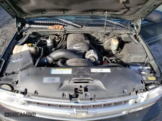2001 Chevrolet Tahoe LS with VIN 1GNEK13TX1J293579, listed as a Copart auction lot 46943835 with 291,811 mi miles and Salvage Title. Bid and sale history available at carsss.com. Image 13.