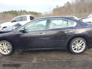 2011 Nissan Maxima 3.5 S with VIN 1N4AA5APXBC815890, listed as a IAAI auction lot 41427128 with 166,513 mi miles. Bid and sale history available at carsss.com. Image 15.