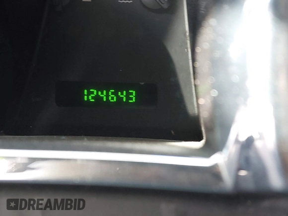 2006 Ford Mustang GT Deluxe with VIN 1ZVFT82H165131045, listed as a IAAI auction lot 41898142 with 124,643 mi miles and . Bid and sale history available at DreamBid. Image 15.