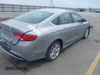 2015 Chrysler 200 Limited z VIN 1C3CCCAB8FN574495, wystawiony jako IAAI lot #42027962 z przebiegiem 164 490 mil mil oraz . Historia ofert i sprzedaży dostępna na DreamBid. Obrazek 4.