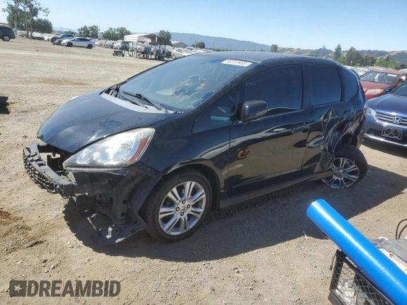 2011 Honda Fit Sport z VIN JHMGE8H51BC017985, wystawiony jako Copart lot #58251935 z przebiegiem 178 370 mil mil oraz Szkody całkowita. Historia ofert i sprzedaży dostępna na DreamBid. Obrazek 1.