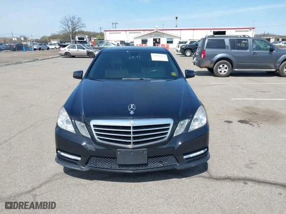 2013 Mercedes-Benz E-Class E 350 Luxury with VIN WDDHF8JBXDA716958, listed as a IAAI auction lot 42080974 with 134,248 mi miles. Bid and sale history available at carsss.com. Image 12.