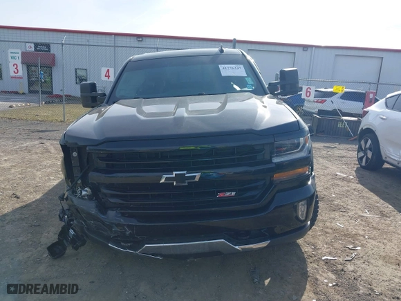2018 Chevrolet Silverado 1500 LT with VIN 1GCVKREC7JZ366008, listed as a IAAI auction lot 41776347 with 87,125 mi miles. Bid and sale history available at carsss.com. Image 12.