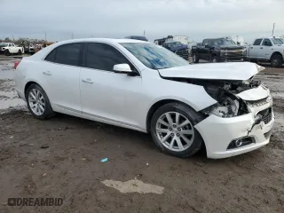 2015 Chevrolet Malibu LTZ with VIN 1G11F5SL2FF163674, listed as a Copart auction lot 89124335 with 95,914 mi miles and Salvage Title. Bid and sale history available at carsss.com. Image 4.