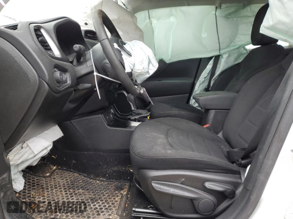 2022 Jeep Renegade Latitude with VIN ZACNJDB10NPN90182, listed as a Copart auction lot 44916335 with 25,664 mi miles and Salvage title. Bid and sale history available at DreamBid. Image 7.