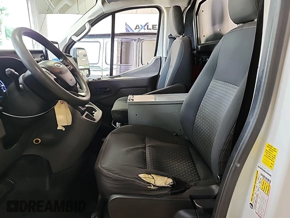 2020 Ford Transit Cargo z VIN 1FTBR2YG1LKA51866, wystawiony jako IAAI lot #42842416 z przebiegiem 141 231 mil mil oraz . Historia ofert i sprzedaży dostępna na DreamBid. Obrazek 16.