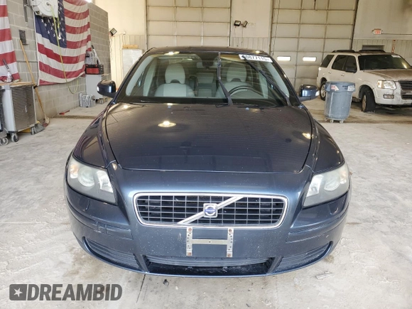 2007 Volvo S40 2.4L z VIN YV1MS382772261363, wystawiony jako Copart lot #60877115 z przebiegiem 214 124 mil mil oraz Czysty tytuł • Clean title. Historia ofert i sprzedaży dostępna na DreamBid. Obrazek 5.