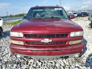 2005 Chevrolet Suburban LT with VIN 3GNEC16Z35G262744, listed as a Copart auction lot 72150674 with 196,450 mi miles and Non Repairable. Bid and sale history available at carsss.com. Image 5.