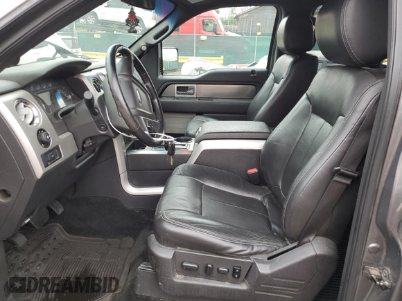 2013 Ford F-150 XL z VIN 1FTFW1ET6DFD70857, wystawiony jako Copart lot #65381525 z przebiegiem 188 997 mil mil oraz Czysty tytuł • Clean title. Historia ofert i sprzedaży dostępna na DreamBid. Obrazek 7.