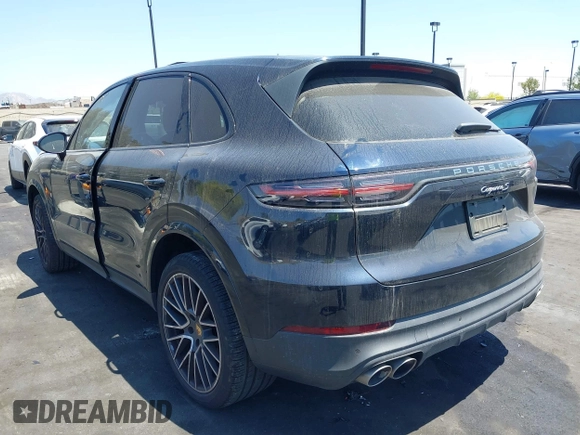2019 Porsche Cayenne S z VIN WP1AB2AY9KDA64014, wystawiony jako IAAI lot #42294005 z przebiegiem Nie podano mil oraz . Historia ofert i sprzedaży dostępna na DreamBid. Obrazek 3.