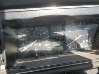 1985 Volkswagen Golf с VIN WVWCA015XFK011539, выставлен на аукционе Copart как лот 46625955 с пробегом 170 583 миль миль и Чистый • Clean title. История ставок и продаж доступна на DreamBid. Изображение 9.