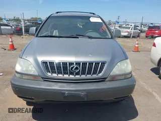 2001 Lexus RX 300 z VIN JTJHF10U210197570, wystawiony jako IAAI lot #42371215 z przebiegiem 213 357 mil mil oraz . Historia ofert i sprzedaży dostępna na DreamBid. Obrazek 6.