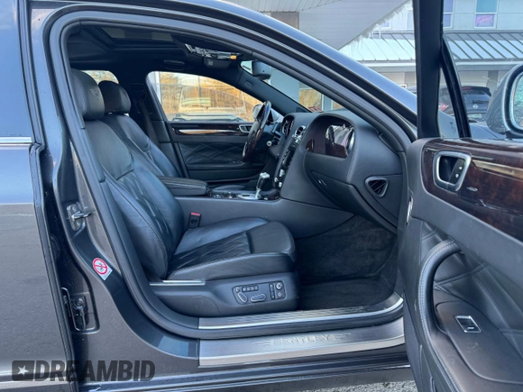 2008 Bentley Flying Spur with VIN SCBBR93W48C052621, listed as a Copart auction lot 44804635 with 142,600 mi miles and Clean Title. Bid and sale history available at DreamBid. Image 5.