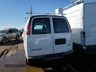 2017 GMC Savana Cargo Van with VIN 1GTW7AFFXH1102600, listed as a Copart auction lot 75233954 with 180,467 mi miles and Salvage Title. Bid and sale history available at carsss.com. Image 6.