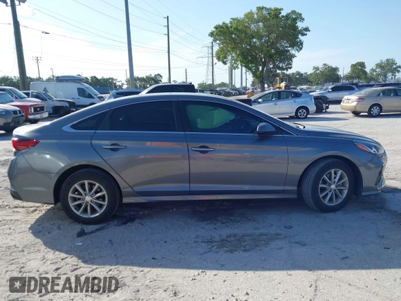 2019 Hyundai Sonata SE with VIN 5NPE24AFXKH812938, listed as a IAAI auction lot 42114418 with 24,014 mi miles and . Bid and sale history available at carsss.com. Image 13.