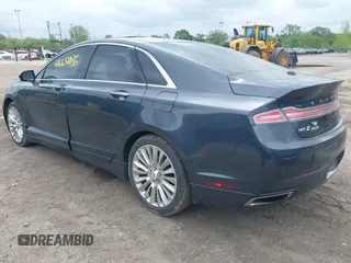 2013 Lincoln MKZ z VIN 3LN6L2G90DR827936, wystawiony jako IAAI lot #42259036 z przebiegiem 145 304 mil mil oraz . Historia ofert i sprzedaży dostępna na DreamBid. Obrazek 3.