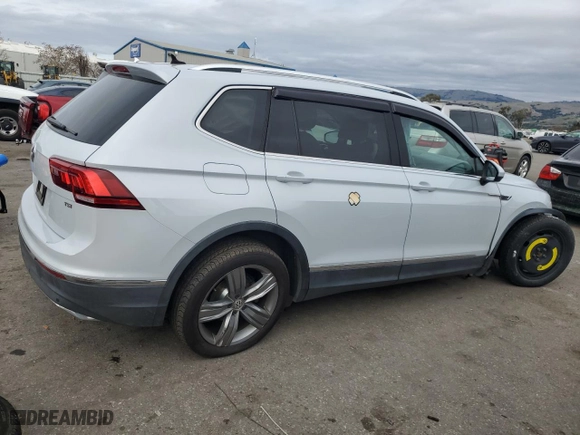 2018 Volkswagen Tiguan SEL Premium with VIN 3VV5B7AX6JM002484, listed as a Copart auction lot 44848025 with 80,376 mi miles and Clean Title. Bid and sale history available at carsss.com. Image 3.