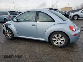2010 Volkswagen New Beetle Coupe with VIN 3VWRG3AG9AM018010, listed as a Copart auction lot 85186234 with 146,824 mi miles and Salvage Title. Bid and sale history available at carsss.com. Image 2.