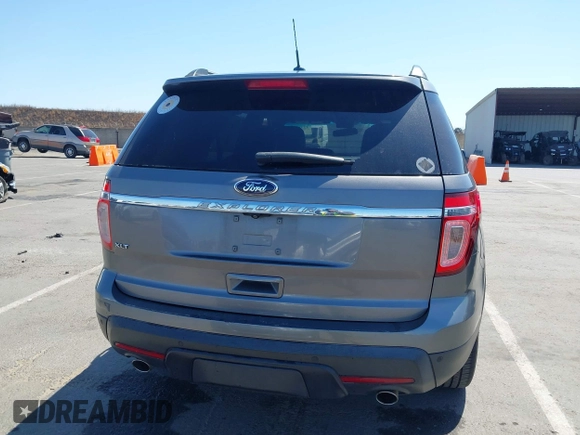 2014 Ford Explorer XLT z VIN 1FM5K7D85EGB73581, wystawiony jako IAAI lot #42355115 z przebiegiem 173 832 mil mil oraz . Historia ofert i sprzedaży dostępna na DreamBid. Obrazek 16.
