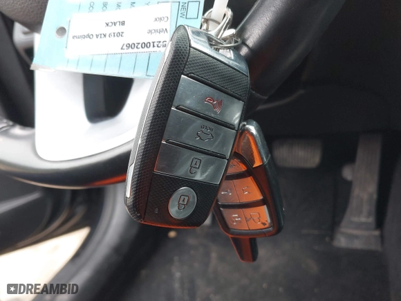 2019 Kia Optima LX with VIN 5XXGT4L33KG379368, listed as a IAAI auction lot 41487477 with 71,868 mi miles. Bid and sale history available at carsss.com. Image 11.