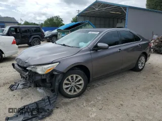 2017 Toyota Camry XLE z VIN 4T1BF1FK8HU441834, wystawiony jako Copart lot #59514255 z przebiegiem 105 353 mil mil oraz Szkoda całkowita • Salvage title. Historia ofert i sprzedaży dostępna na DreamBid. Obrazek 1.